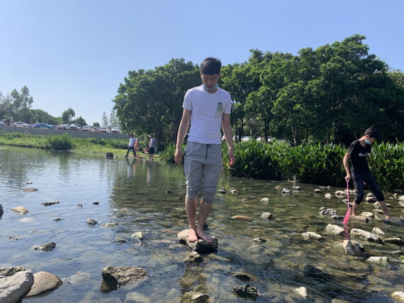 放假吃鸡的第二张照片--东莞王婆说媒