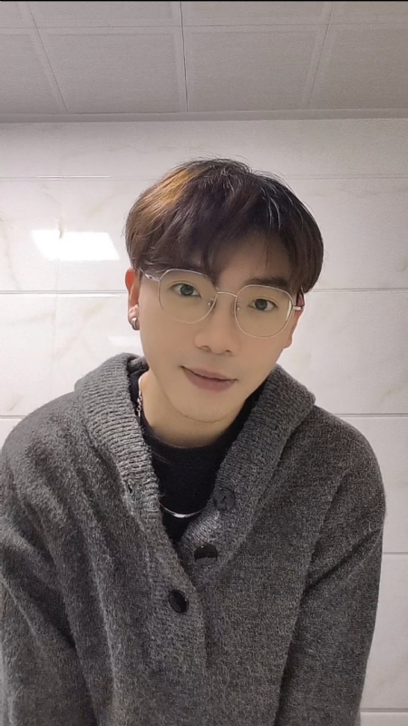 晚睡早起的第二张照片--东莞王婆说媒